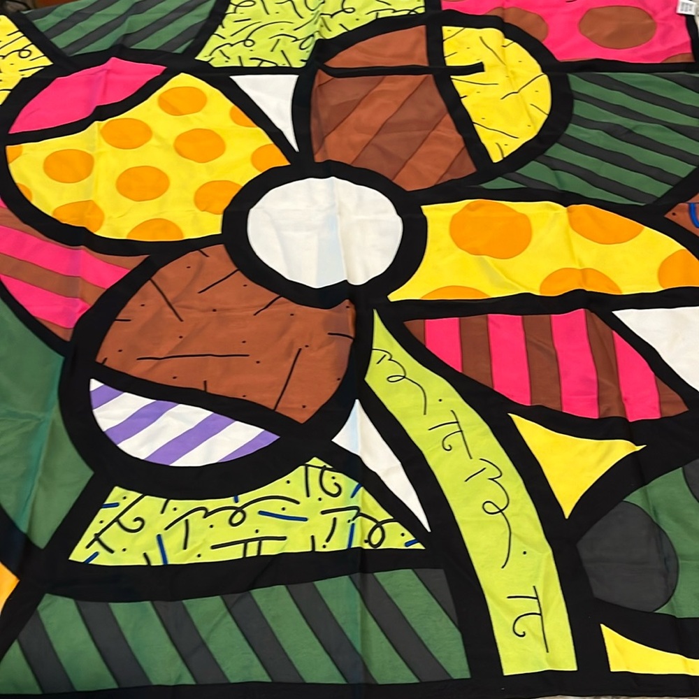 Romero Britto silk scarf - Picture 2 of 7